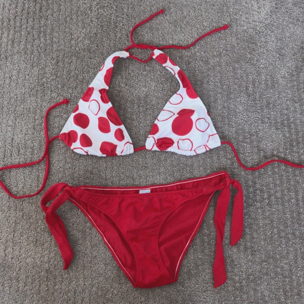 NWOT VENUS Swimwear Halter Bikini Size C / 4